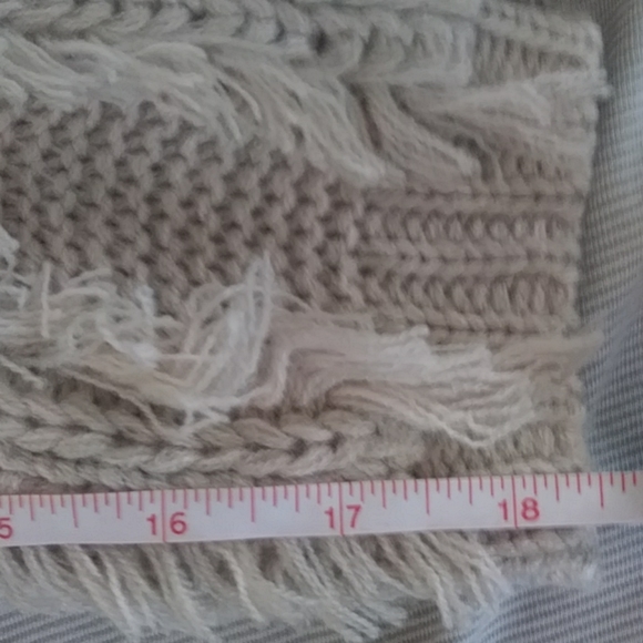 ❌SOLD❌'Ruffle Your Feathers' Cardigan. - Picture 5 of 7